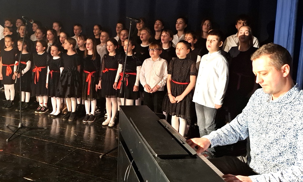 У програму учествовало свих педесетак полазника (Фото: Р. Поповић)