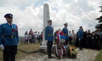 Литургија, полагање венаца уз војне почасти и свечана академија (Фото: Р. Прелић)